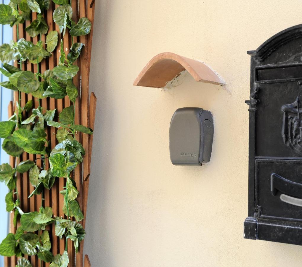 Ortigia Castel Maniace Apartman Szirakúza Kültér fotó