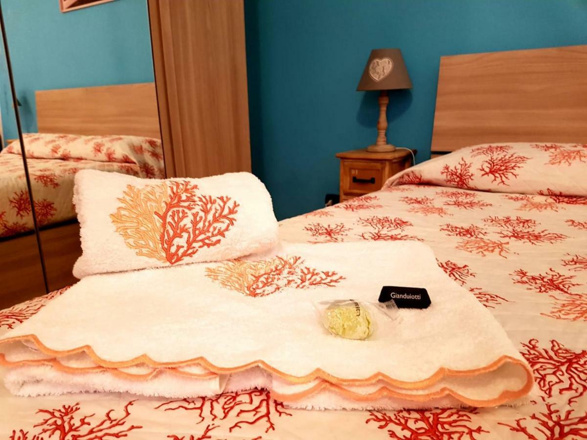 Ortigia Castel Maniace Apartman Szirakúza Kültér fotó